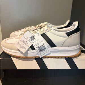 NWT Adidas Men's Cloudfoam Cream and Black Sneakers